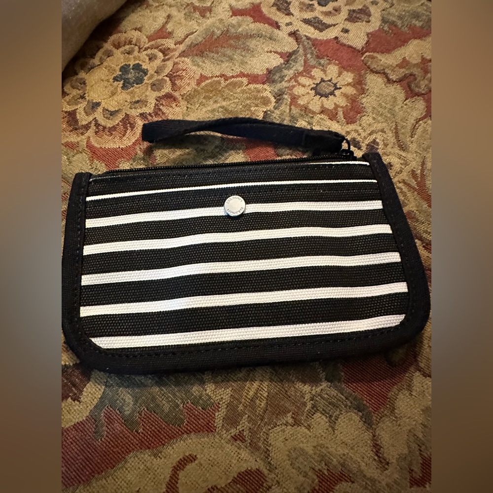 VINTAGE- Lands End Pouch Case with Strape- never been carried.